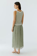 Load image into Gallery viewer, Knitted top - off white green