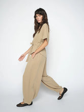 Load image into Gallery viewer, Nuello Gunilla Pant - Sesame
