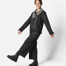 Load image into Gallery viewer, Black Check Crincle Jacket
