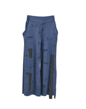 Load image into Gallery viewer, Print Trousers - Blue