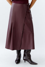 Load image into Gallery viewer, Wap Skirt in Bramble Berry