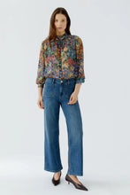 Load image into Gallery viewer, Floral Blouse with detachable Bow