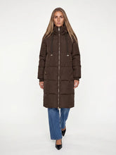 Load image into Gallery viewer, MMNova Square Down Coat - Delicioso