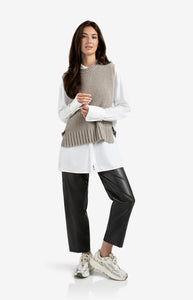 Sleeveless Buckle Sweater