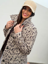 Load image into Gallery viewer, Laguna Trench - Sandblack Leopard