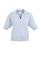 Load image into Gallery viewer, Knitted sweater with collar - Ice blue