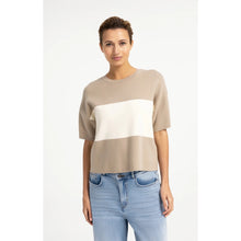 Load image into Gallery viewer, Knitted top with block stripes and short sleeves - Grey/cream